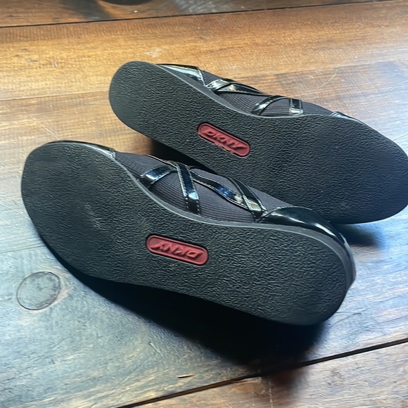 DKNY Patent And Fabric Wedge Sneaker - Picture 7 of 8